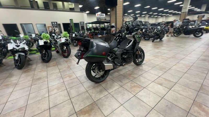 New 2025 Kawasaki VERSYS 1100 SE LT ABS Image 4