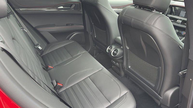 2023 Alfa Romeo Stelvio Estrema AwdImage 28