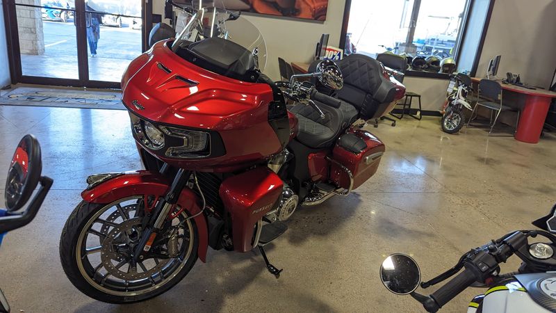 2024 INDIAN MOTORCYCLE PURSUIT LTD AUD SUNSET RED METALLIC  49ST Limited with PowerBand Audio PackageImage 6
