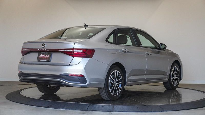 New 2025 Volkswagen Jetta 1.5T SportImage 4