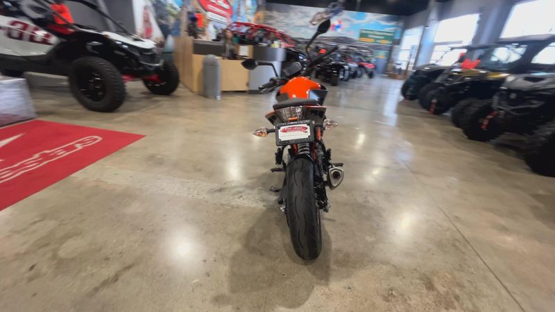 2023 KTM DUKE 390 Image 7