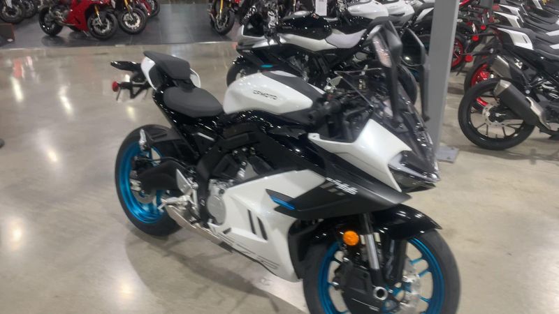 New 2025 CFMOTO 675SS Image 2