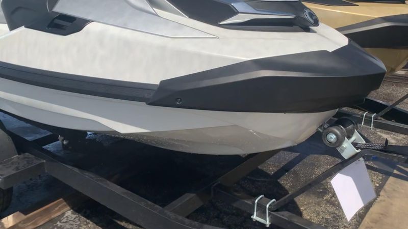 New 2025 Sea-Doo GTX LIMITED 325 (SOUND SYSTEM) Image 7