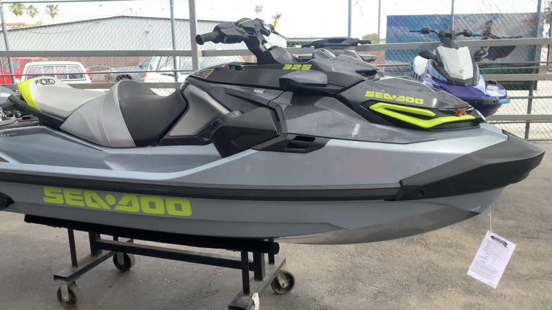 New 2025 Sea-Doo RXT-X 325 (SOUND SYSTEM) Image 4