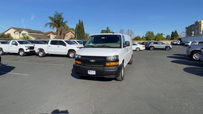 Used 2023 Chevrolet Express Cargo Van Work VanImage 4