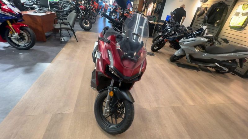 Used 2024 Honda ADV160 Image 3