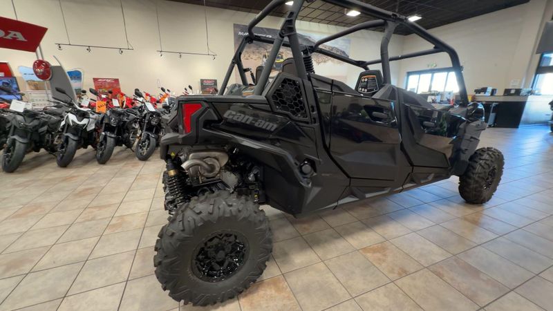 New 2025 Can-Am MAVERICK SPORT MAX DPS 1000R Image 9