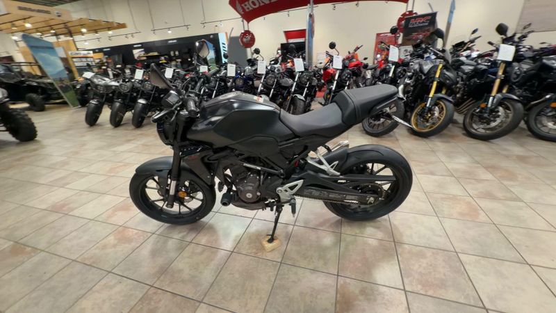 Used 2023 Honda CB300R ABS Image 6