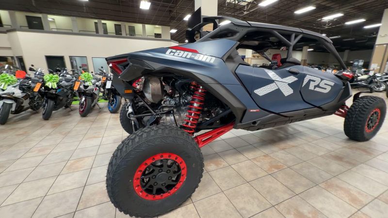 New 2026 Can-Am MAVERICK R MAX X RS WITH SMART-SHOX 999T DCT Image 9