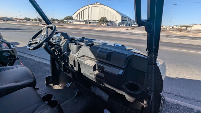 2025 POLARIS RANGER CREW XP 1000 PREMIUM STEALTH GRAY in a STEALTH GRAY exterior color. Family PowerSports (877) 886-1997 familypowersports.com 