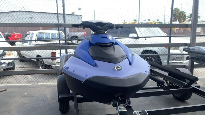 New 2025 Sea-Doo SPARK FOR 2 90 CONVENIENCE PACKAGE (SOUND SYSTEM) Image 8
