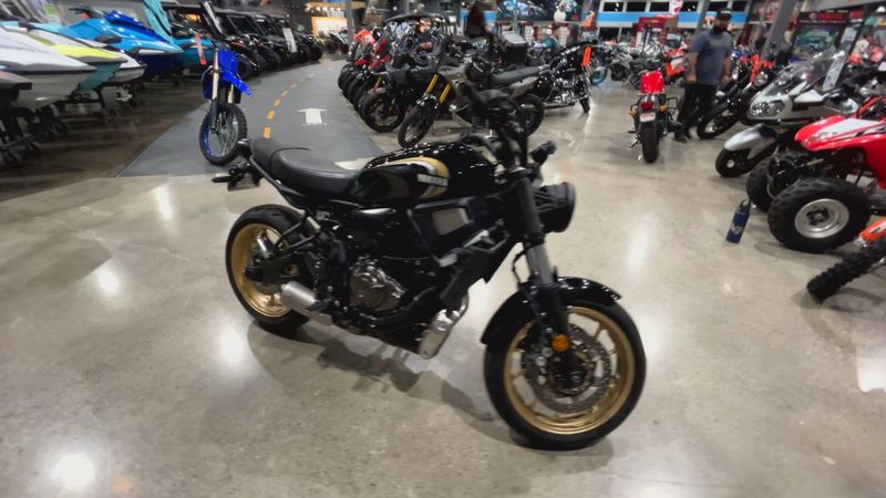 Used 2023 Yamaha XSR700 Image 2