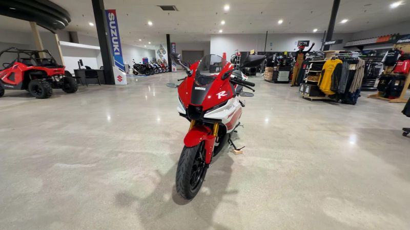 New 2026 Yamaha YZF-R3 ABS Image 7