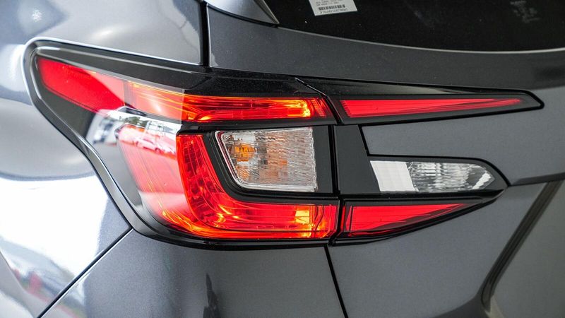 2025 Subaru Crosstrek PremiumImage 8