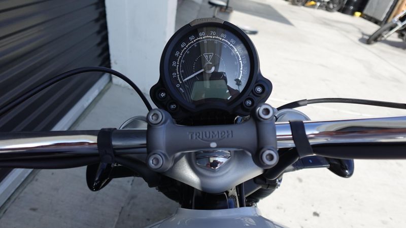 New 2025 Triumph Bonneville Speedmaster Base 