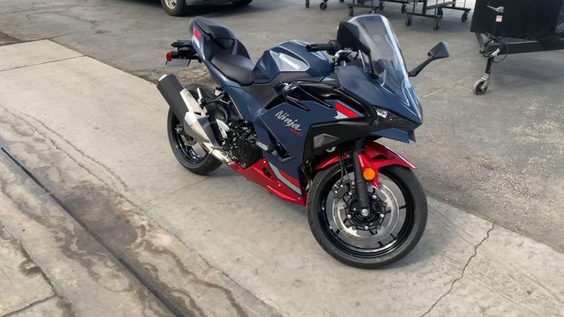 New 2026 Kawasaki NINJA 500 SE ABS Image 3