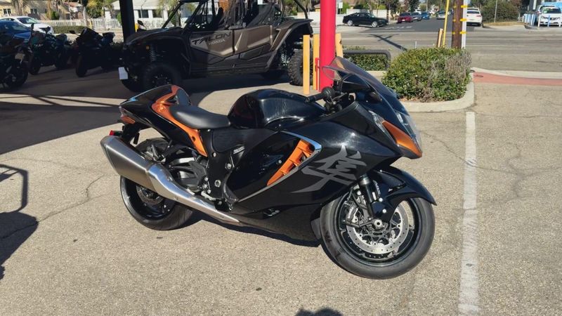 Used 2022 Suzuki HAYABUSA CA Image 2