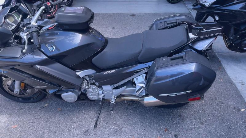 Used 2015 Yamaha FJR1300 Image 9