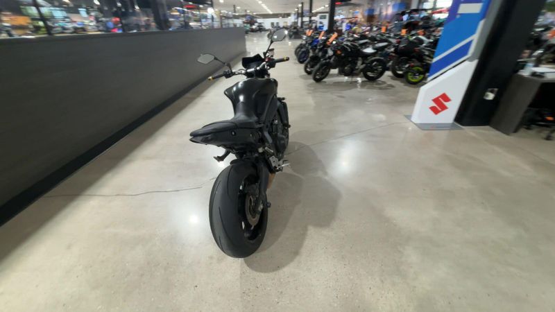 Used 2023 Yamaha MT-09 Image 3