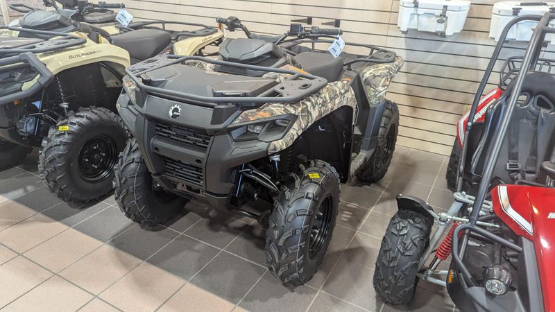 2025 Can-Am OUTLANDER DPS 700 CA 25 HUNTING EDITION HD7 WILDLAND CAMOImage 3