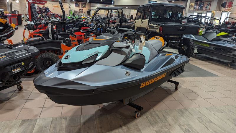 2024 SEADOO GTI SE 170 WITH SOUND SYSTEM IDF ICE METAL AND NEO MINT Image 2