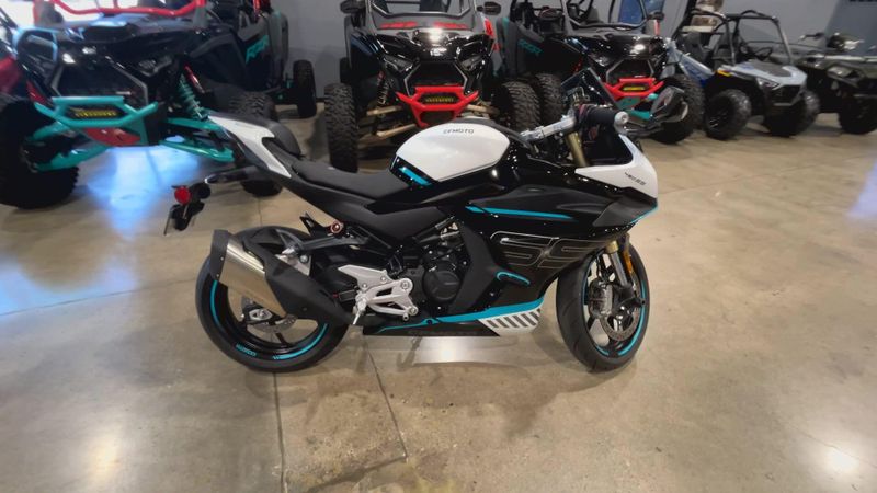 Used 2023 CFMOTO 450SS Image 9