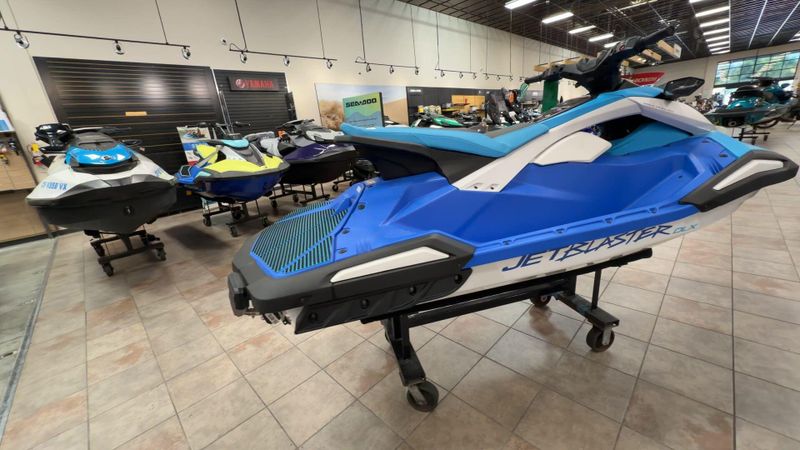 New 2026 Yamaha JETBLASTER DLX (3UP) Image 9