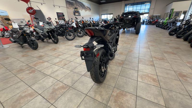 New 2026 Yamaha YZF-R3 ABS Image 8