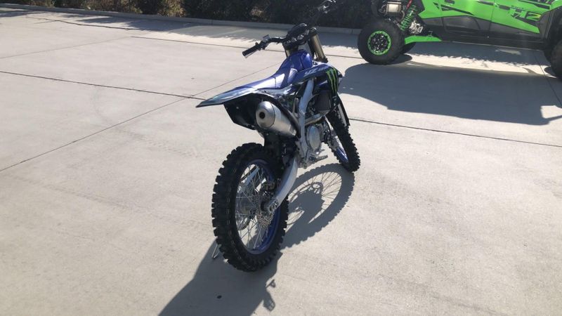 New 2027 Yamaha YZ450F MONSTER EDITION Image 4