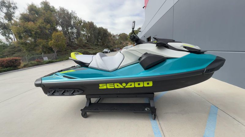 New 2025 Sea-Doo GTI SE 170 (SOUND SYSTEM) Image 9
