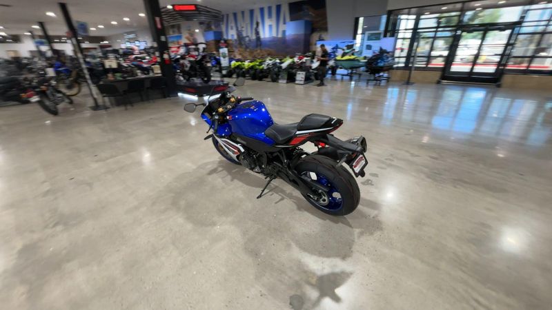New 2027 Suzuki GSX-R1000R 40TH ANNIVERSARY EDITION Image 2
