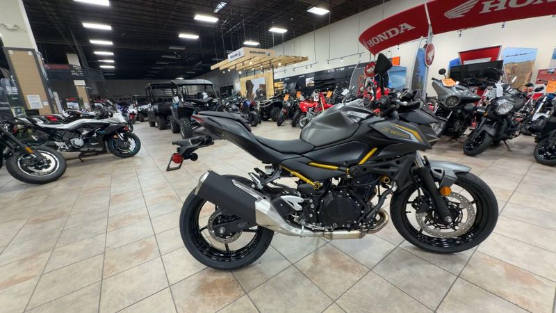 New 2026 Kawasaki Z500 ABS Image 2