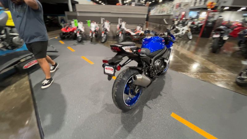 New 2027 Suzuki GSX-R600Z 40TH ANNIVERSARY EDITION Image 8