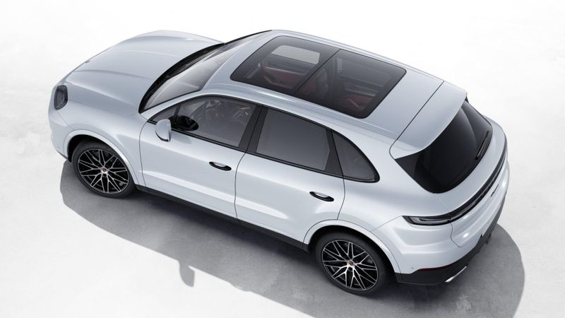 2025 Porsche Cayenne BaseImage 4