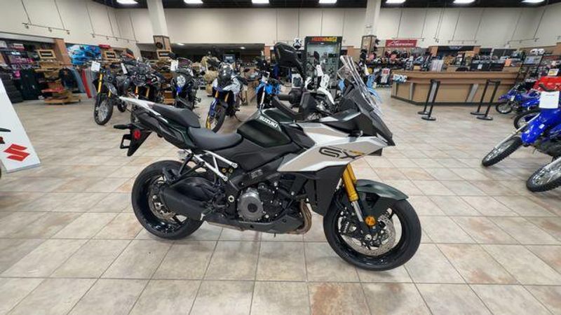 New 2024 Suzuki GSX-S1000GX+ Image 5
