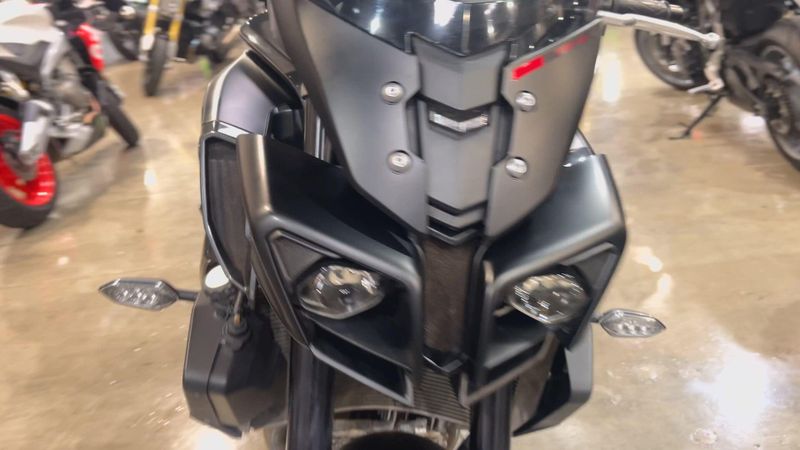 Used 2017 Yamaha FZ-10 CA Image 6