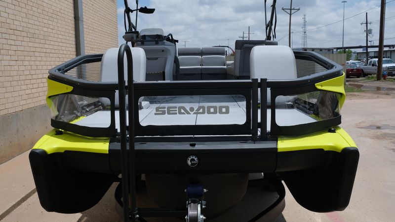 2024 SEADOO SWITCH CRUISE 18 170HP  in a YELLOW exterior color. Family PowerSports (877) 886-1997 familypowersports.com 