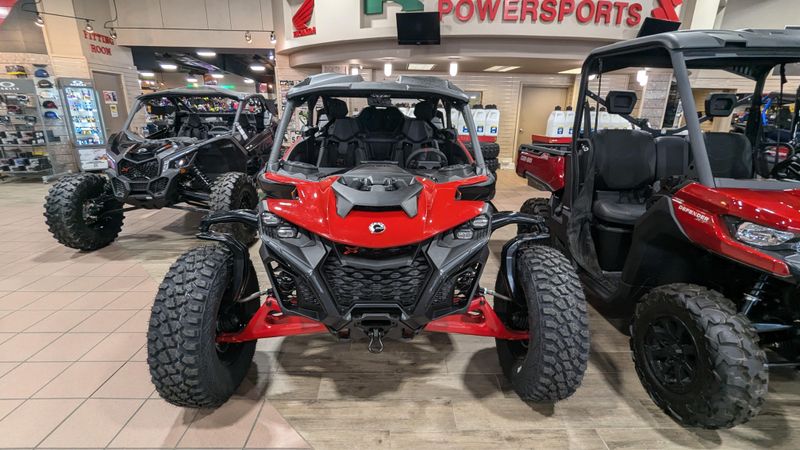 2025 Can-Am MAVERICK R MAX X 999T DCT LEGION REDImage 4