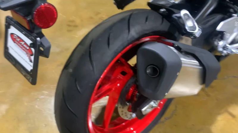 New 2025 CFMOTO 450SS Image 4