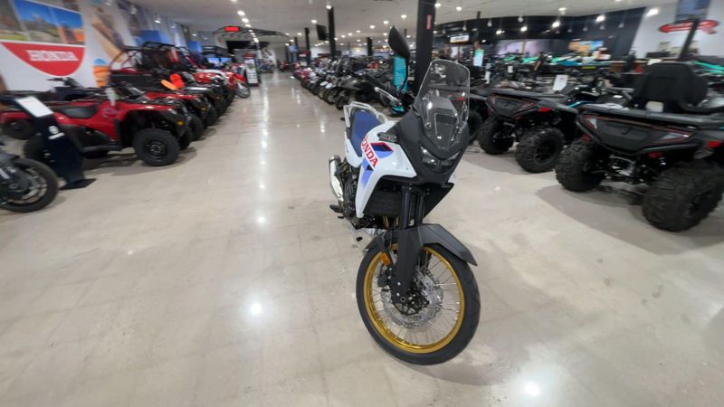 New 2026 Honda TRANSALP E-CLUTCH Image 7