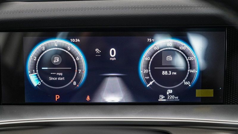New 2025 Volkswagen Tiguan 2.0T SEImage 23