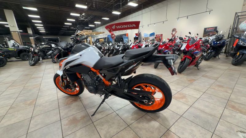 Used 2021 KTM DUKE 890 R Image 6