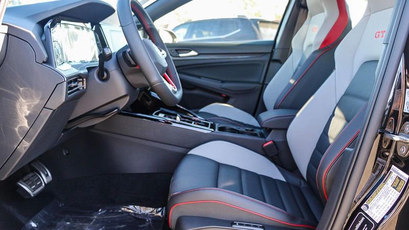 2024 Volkswagen Golf GTI AutobahnImage 19