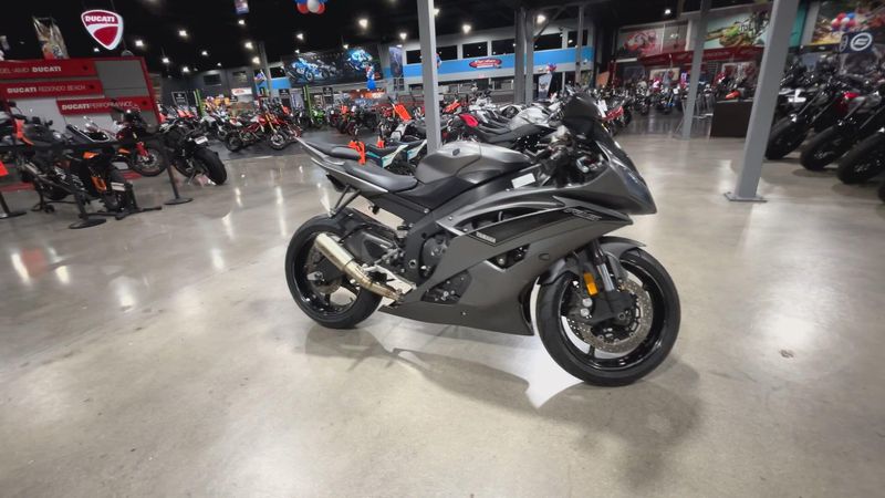 2016 Yamaha YZF-R6 Image 9