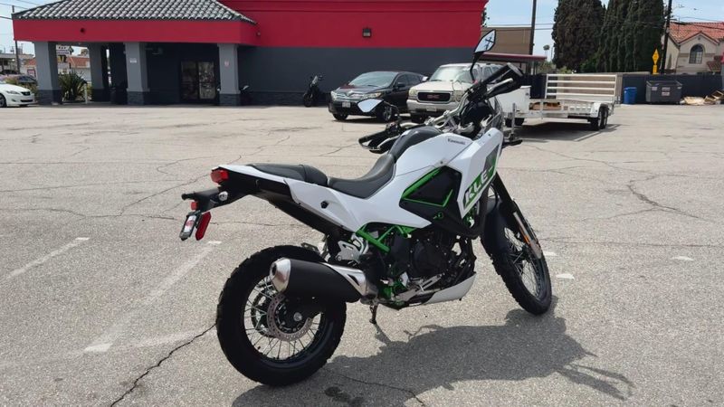 New 2026 Kawasaki KLE500 SE ABS Image 4