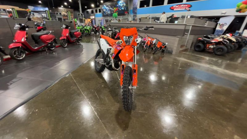 2024 KTM 500 XW-F  in a ORANGE exterior color. Del Amo Motorsports of Redondo Beach (424) 390-7811 delamomotorsports.com 