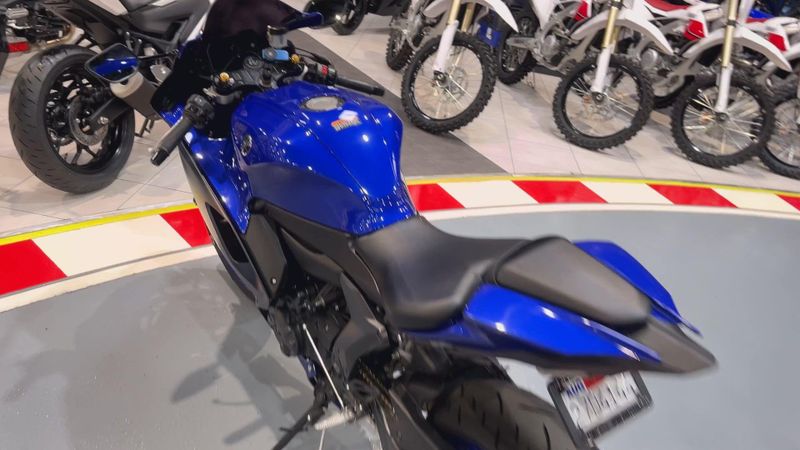 Used 2023 Yamaha YZF-R7 Image 2