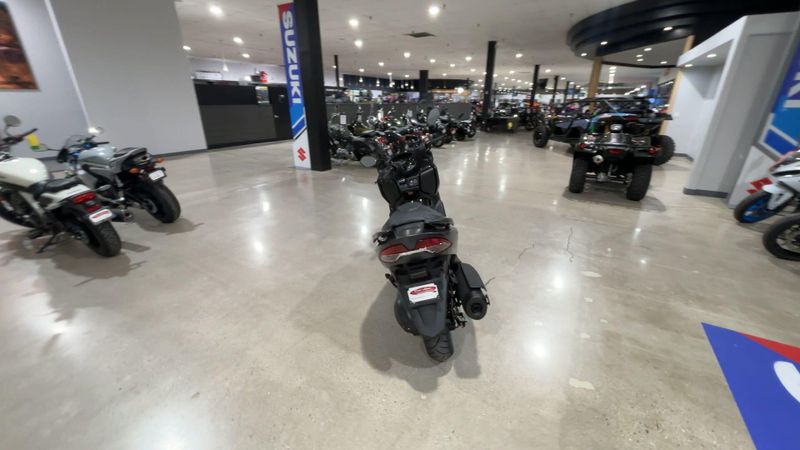 New 2027 Suzuki BURGMAN 400 Image 2