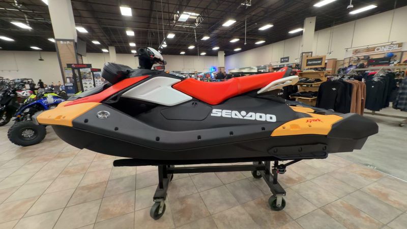 New 2026 Sea-Doo SPARK FOR 3 90 CONVENIENCE PACKAGE (SOUND SYSTEM) Image 5