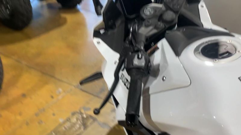 New 2026 Suzuki GSX-8R Image 6